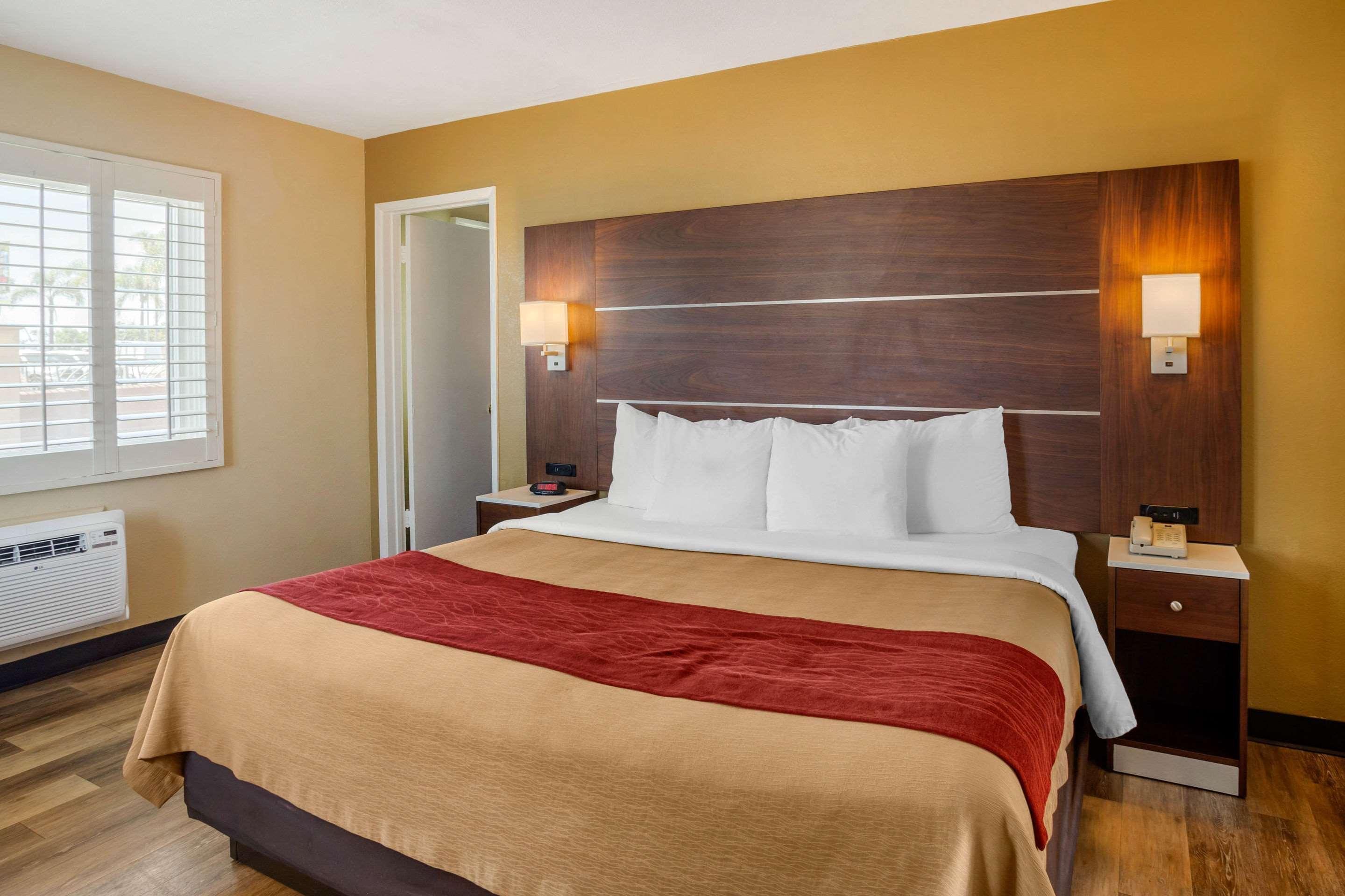Comfort Inn San Diego Airport At The Harbor Ngoại thất bức ảnh