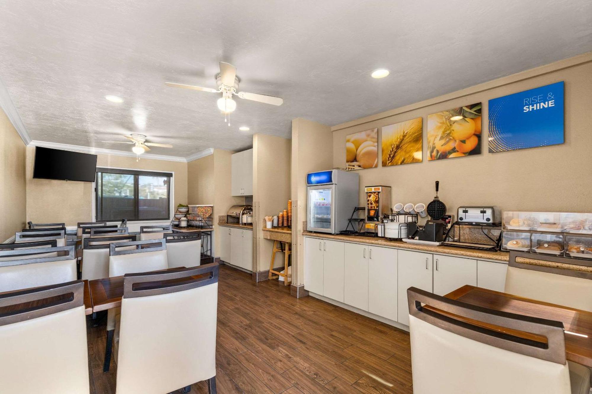 Comfort Inn San Diego Airport At The Harbor Ngoại thất bức ảnh