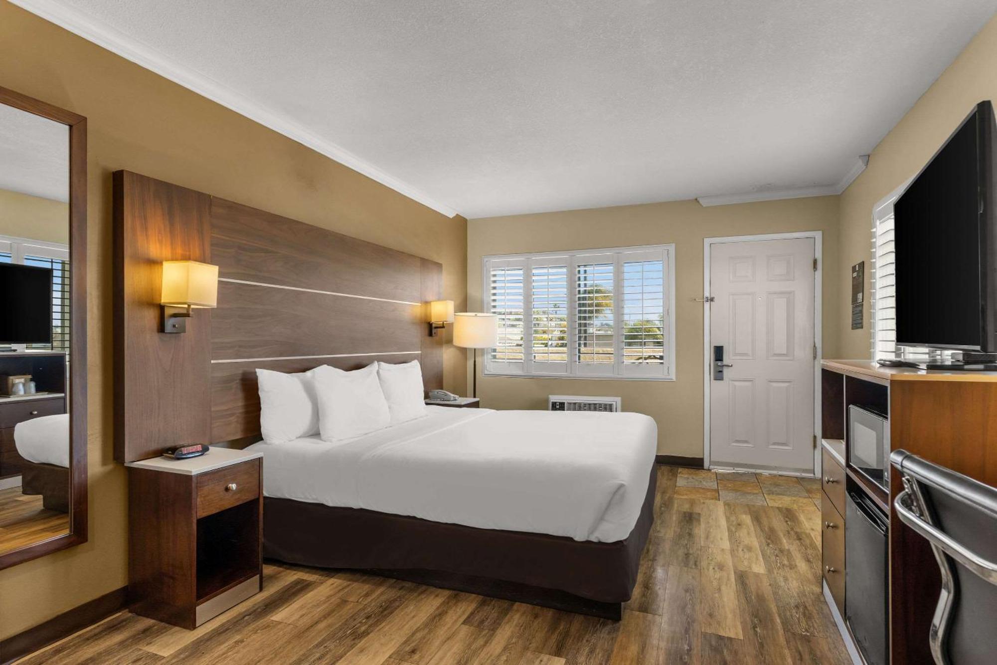 Comfort Inn San Diego Airport At The Harbor Ngoại thất bức ảnh